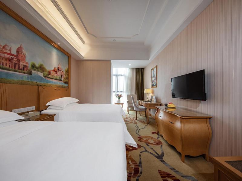 Vienna International Hotel Fuzhou Cangshan Wanda מראה חיצוני תמונה